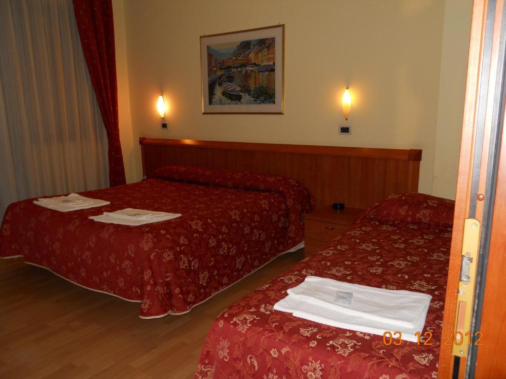 Hotel Val Di Sangro Perano Habitación foto